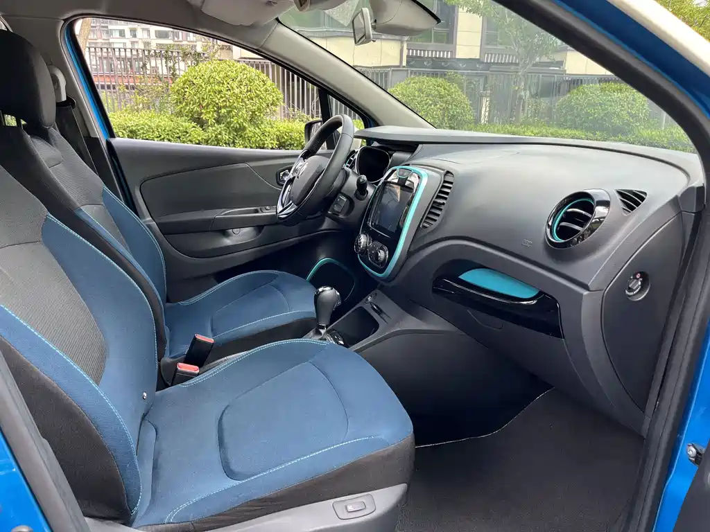 Renault Captur — миниатюра 22