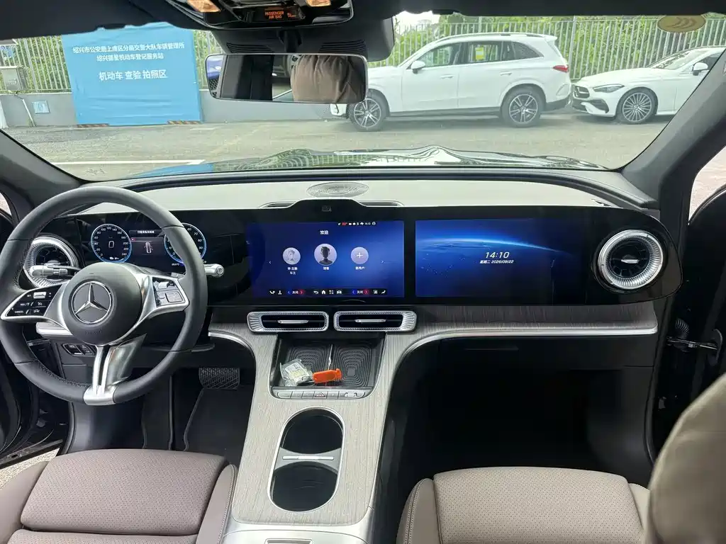Mercedes-Benz GLC New Energy — миниатюра 9