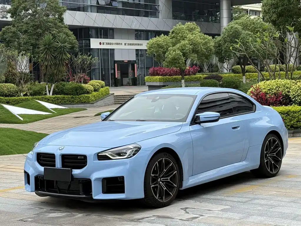 BMW M2 2025