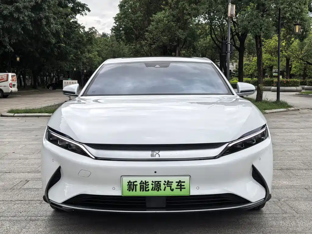 BYD Han — миниатюра 2