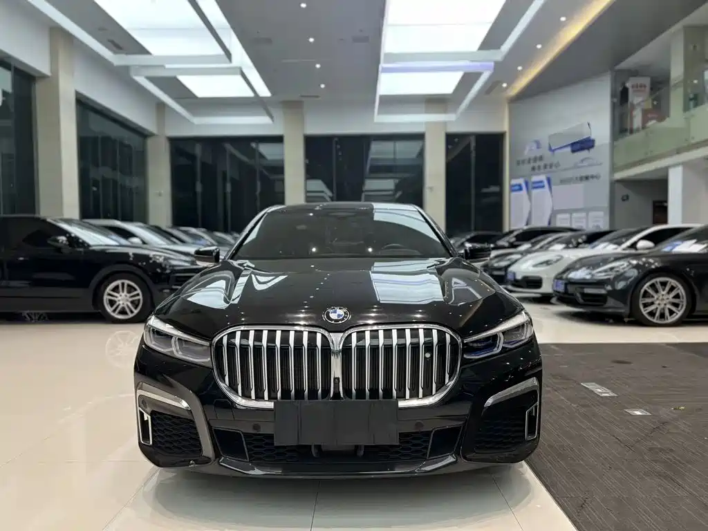 BMW 7 Series — миниатюра 2