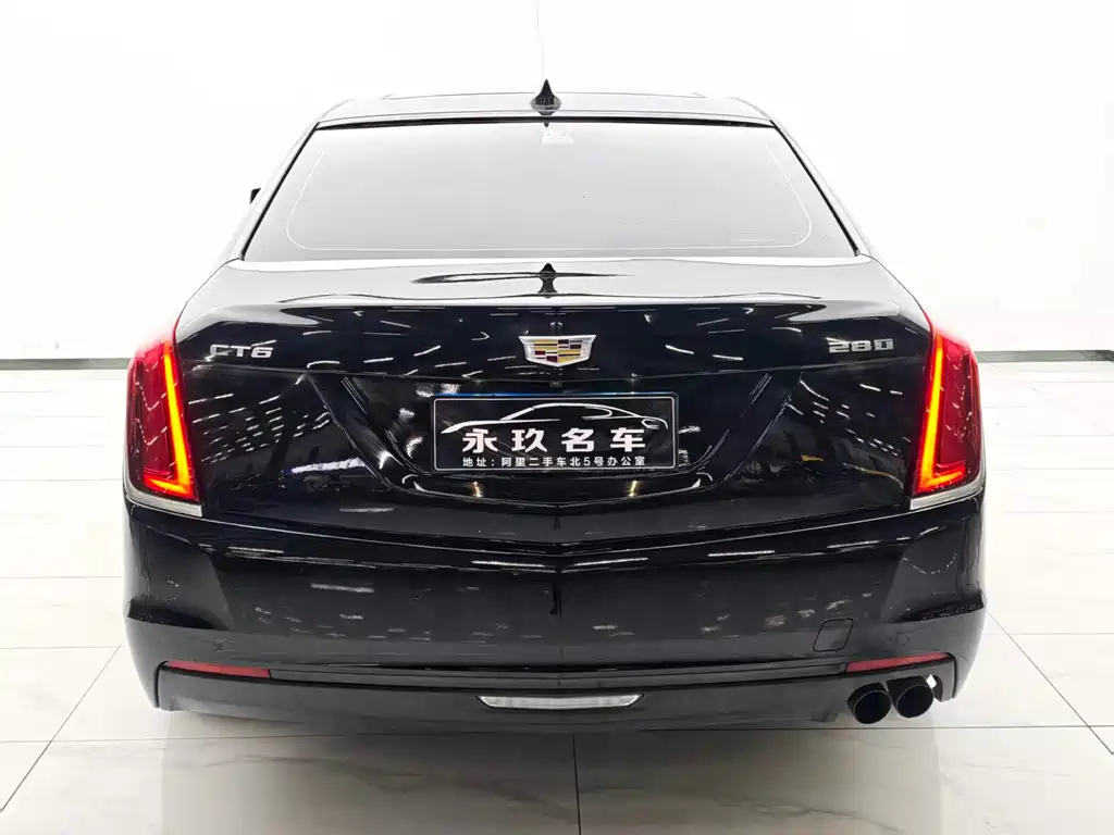 CADILLAC CT6
