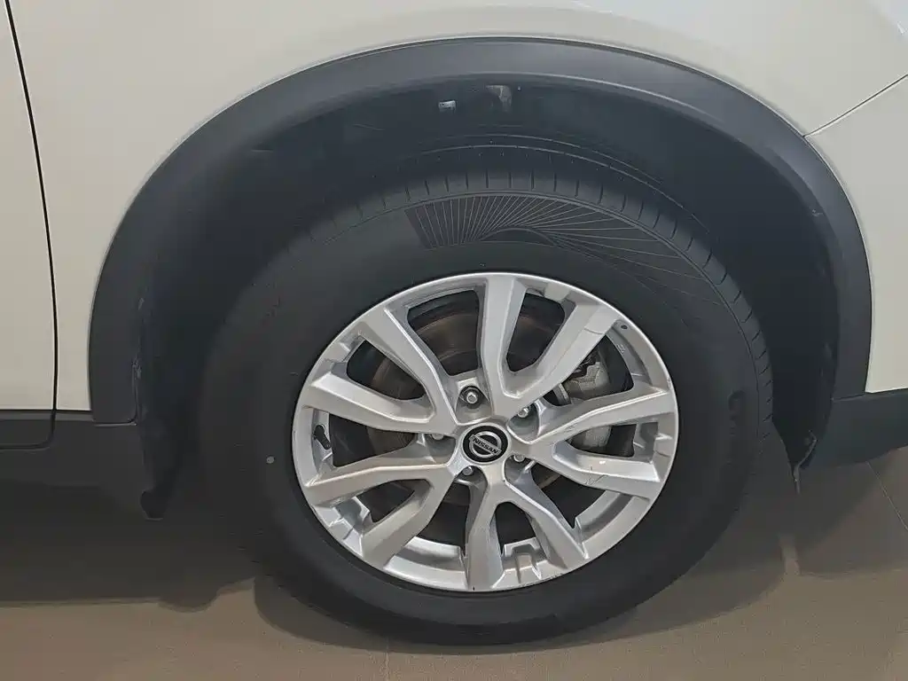 Nissan X-Trail — миниатюра 2