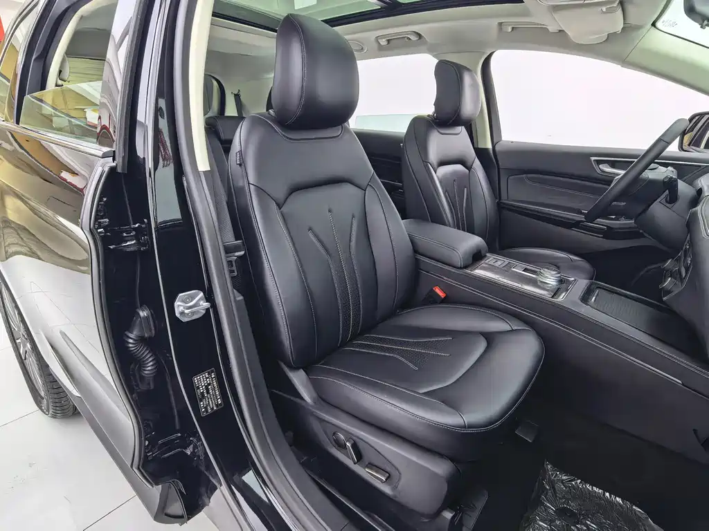 Ford Edge — миниатюра 20