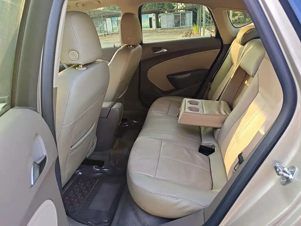 Buick Excelle — миниатюра 14