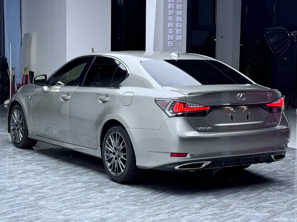 Lexus GS — миниатюра 4