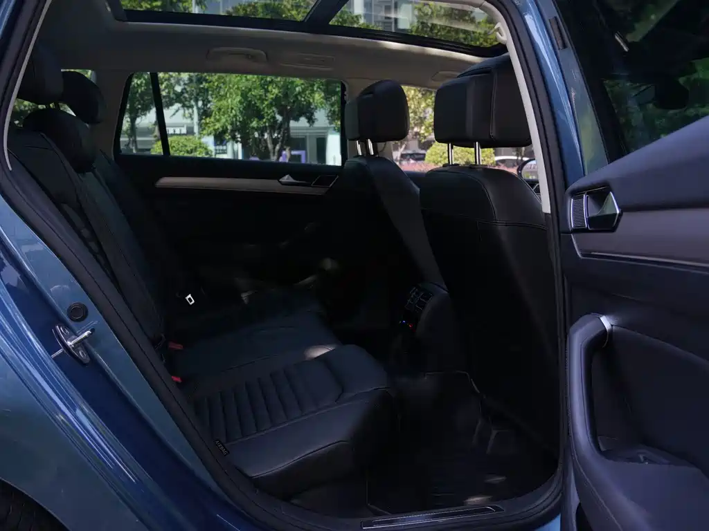 Volkswagen Viloran New Energy — миниатюра 18