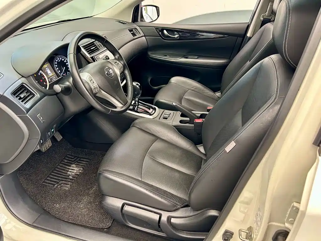 Nissan Tiida — миниатюра 6