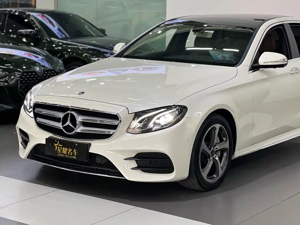 MERCEDES-BENZ E CLASS