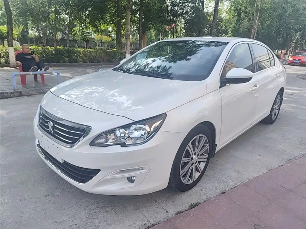 Peugeot 408 2016