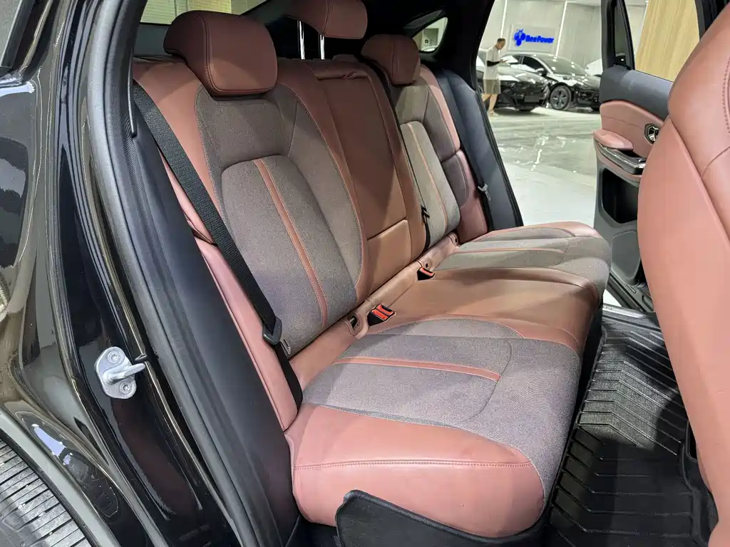 NIO EC6 — миниатюра 23