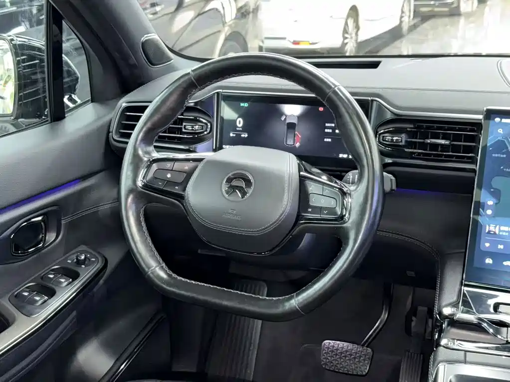 NIO ES8 — миниатюра 14