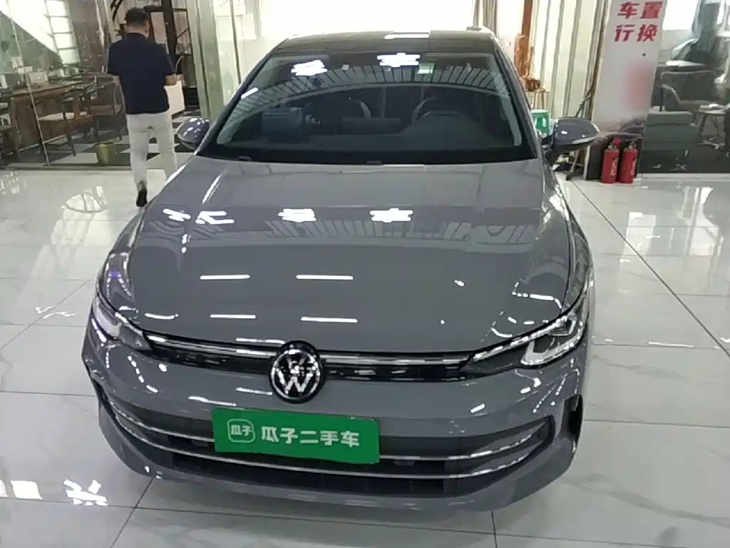 Volkswagen Golf — миниатюра 3