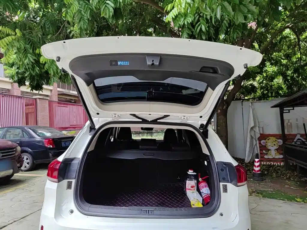 Wey Wey VV6 — миниатюра 19