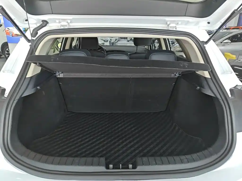 Geely Emgrand GS — миниатюра 19