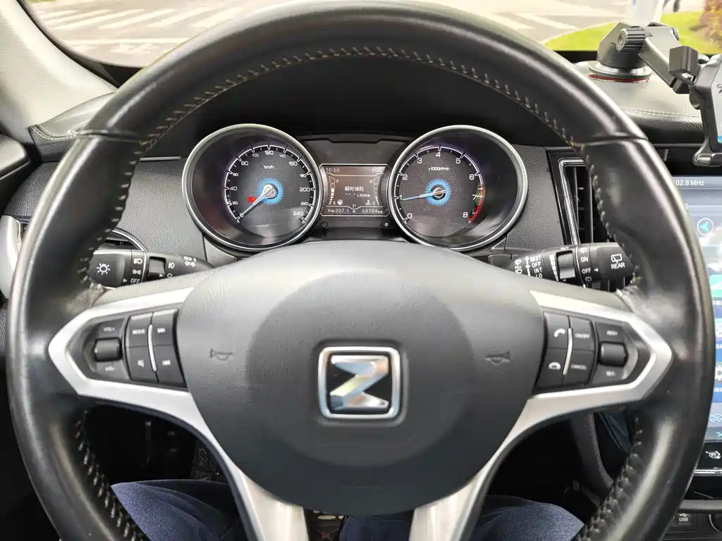 Zotye Zotye SR7 — миниатюра 10