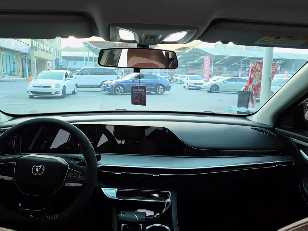 Changan Eado — миниатюра 4
