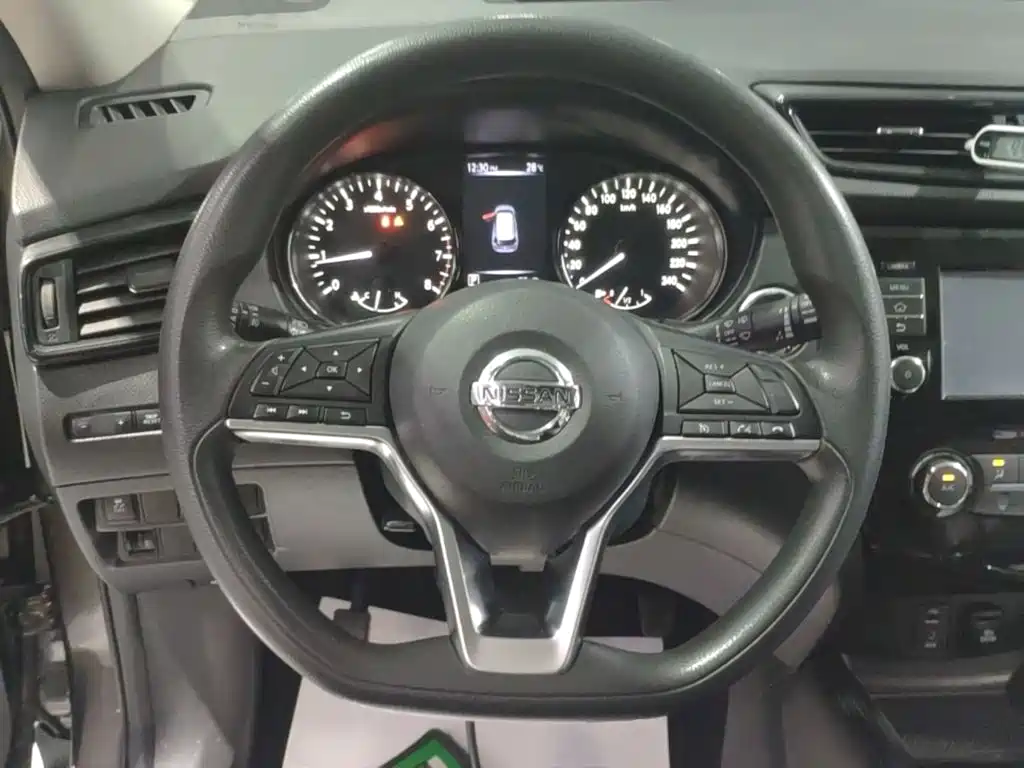 Nissan X-Trail — миниатюра 11