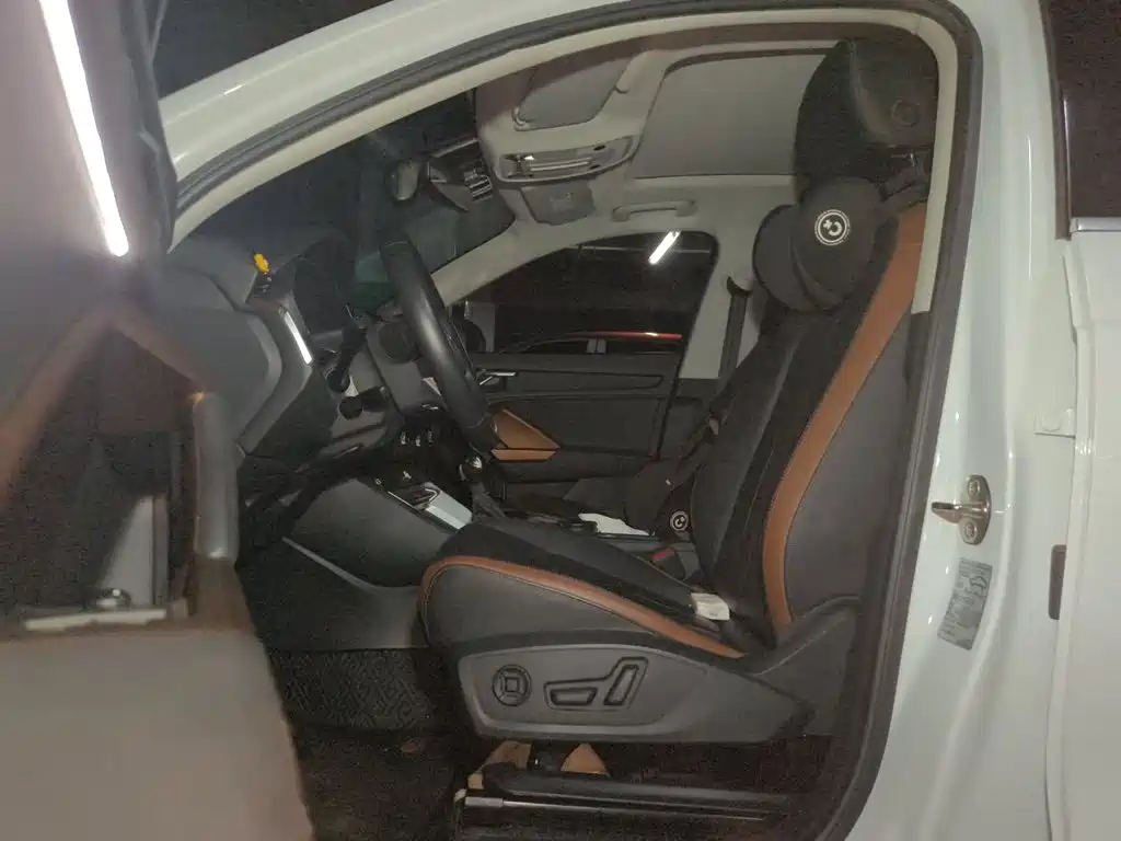 Audi Q3 — миниатюра 11