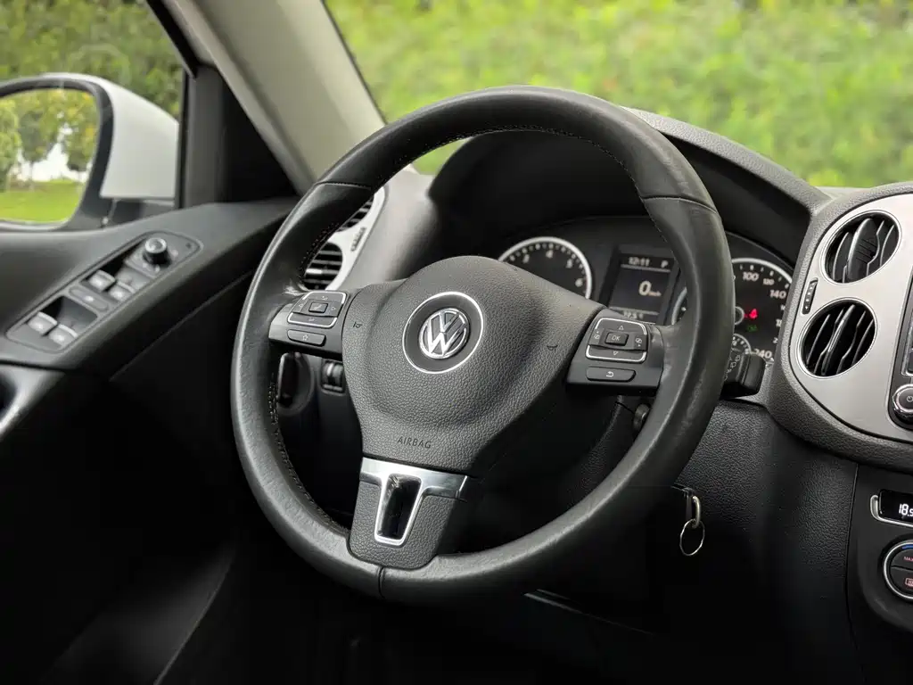 Volkswagen Tiguan — миниатюра 11