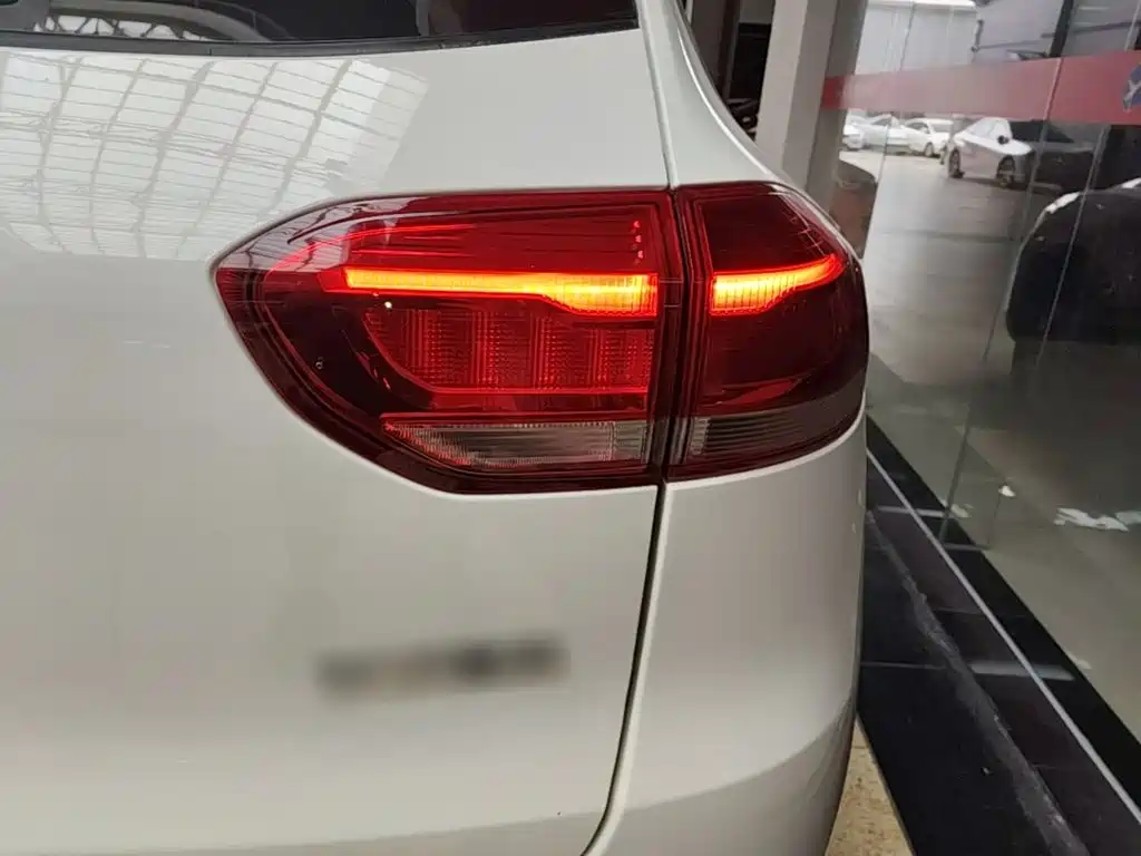 Haval H2s — миниатюра 8