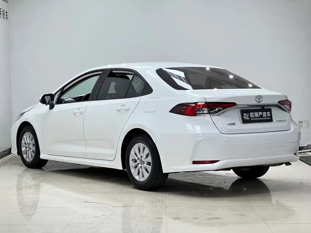 Toyota Corolla — миниатюра 4