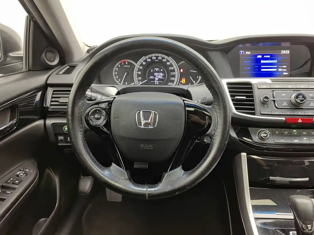Honda Accord — миниатюра 11