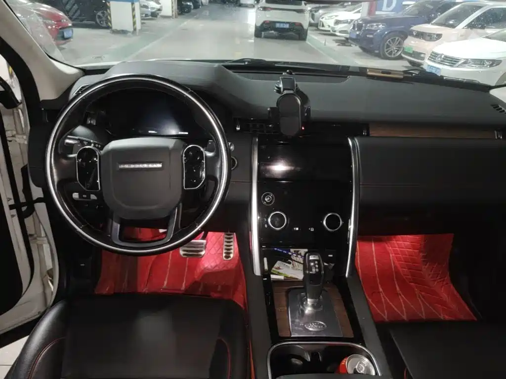 Land Rover Discovery Sport — миниатюра 11