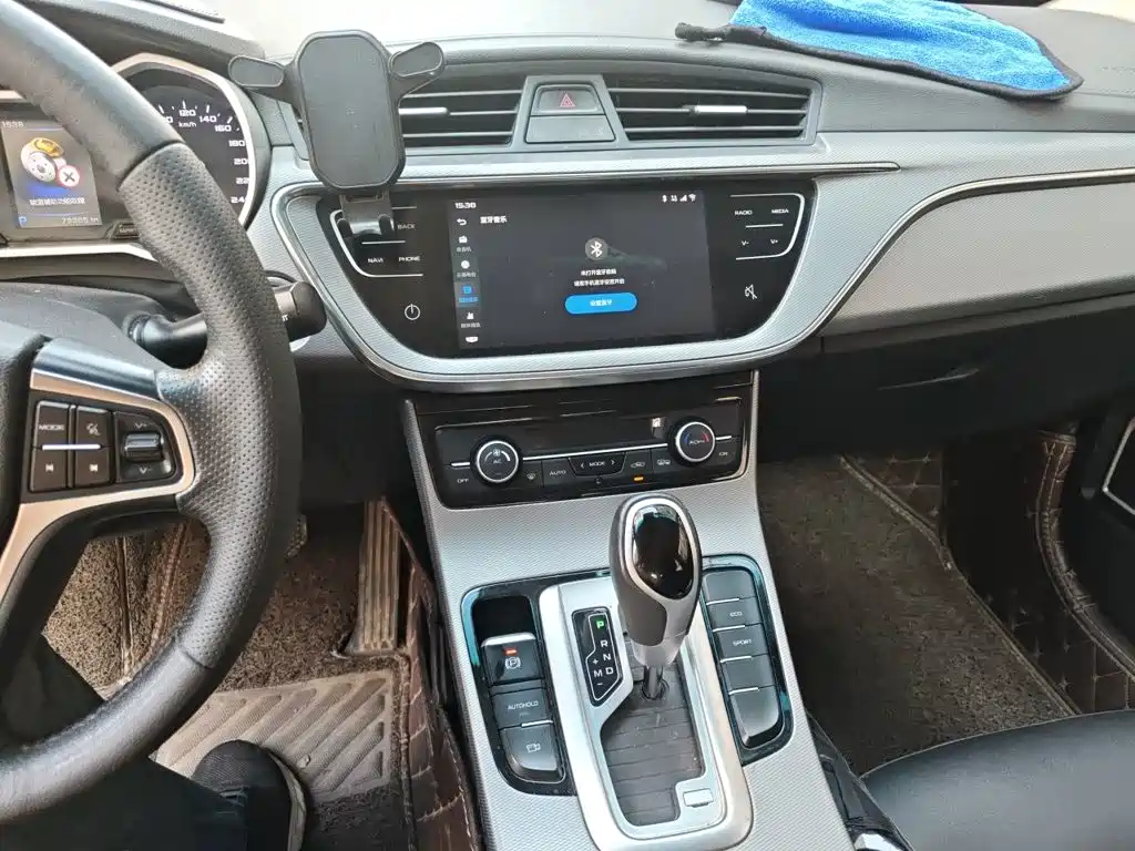 Geely Emgrand GL — миниатюра 9
