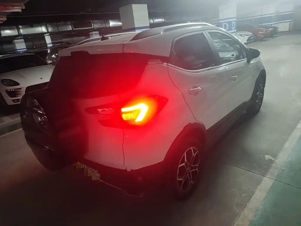 BYD Yuan Pro — миниатюра 4