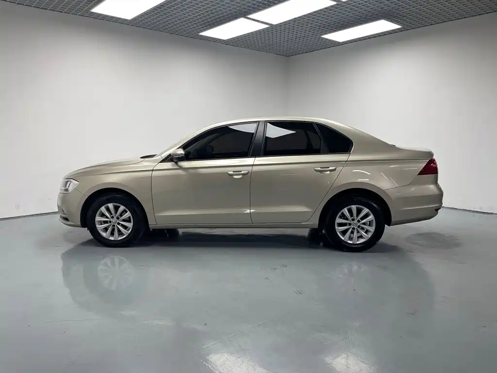 Volkswagen Bora — миниатюра 7