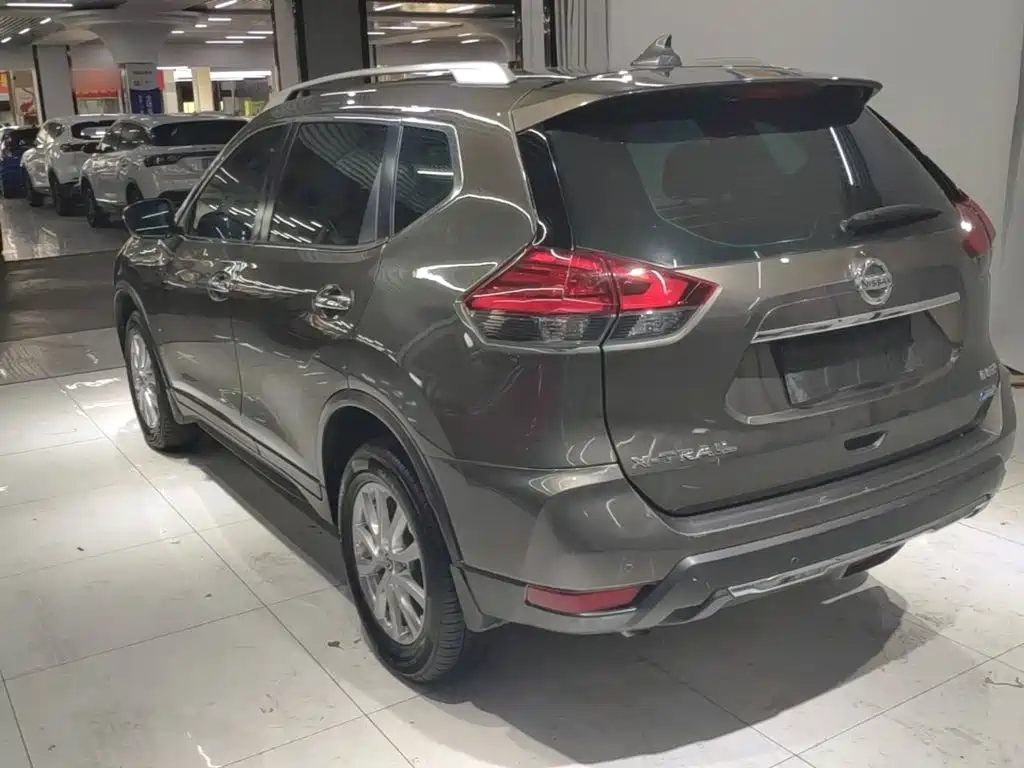 Nissan X-Trail — миниатюра 5