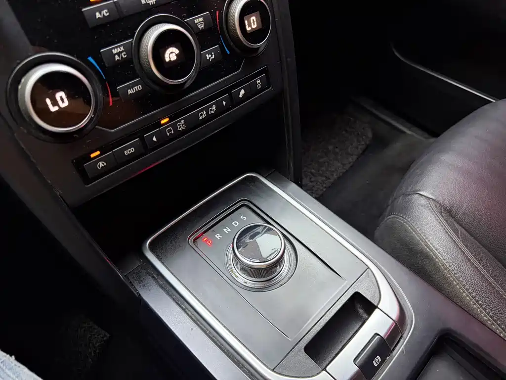 Land Rover Discovery Sport — миниатюра 19
