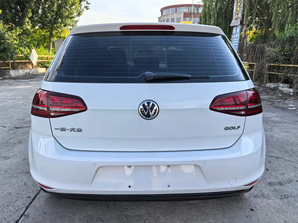 Volkswagen Golf 2017 1.6L AT Comfort