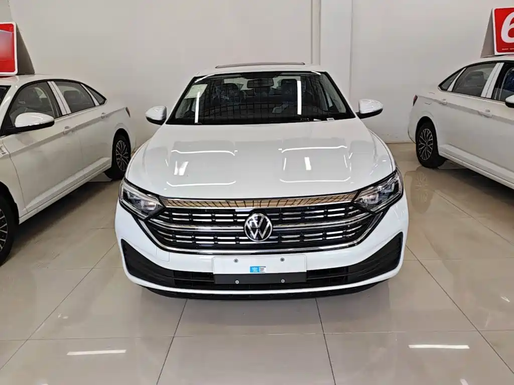 Volkswagen Sagitar 2025 200TSI DSG