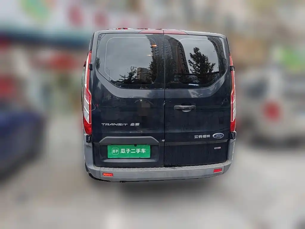 Ford Transit — миниатюра 7