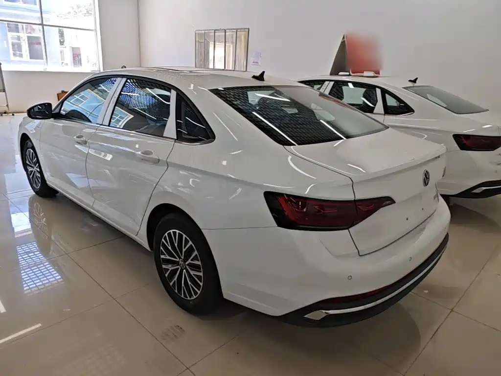 Volkswagen Sagitar 2025 200TSI DSG