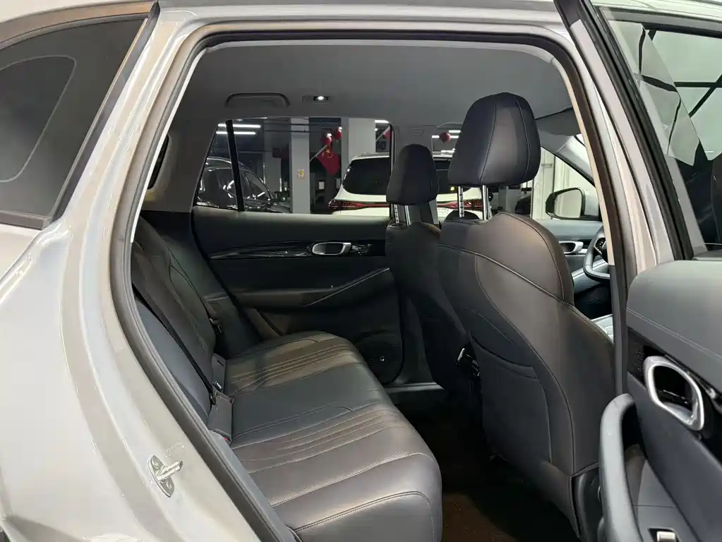 GEELY GALAXY GALAXY E5