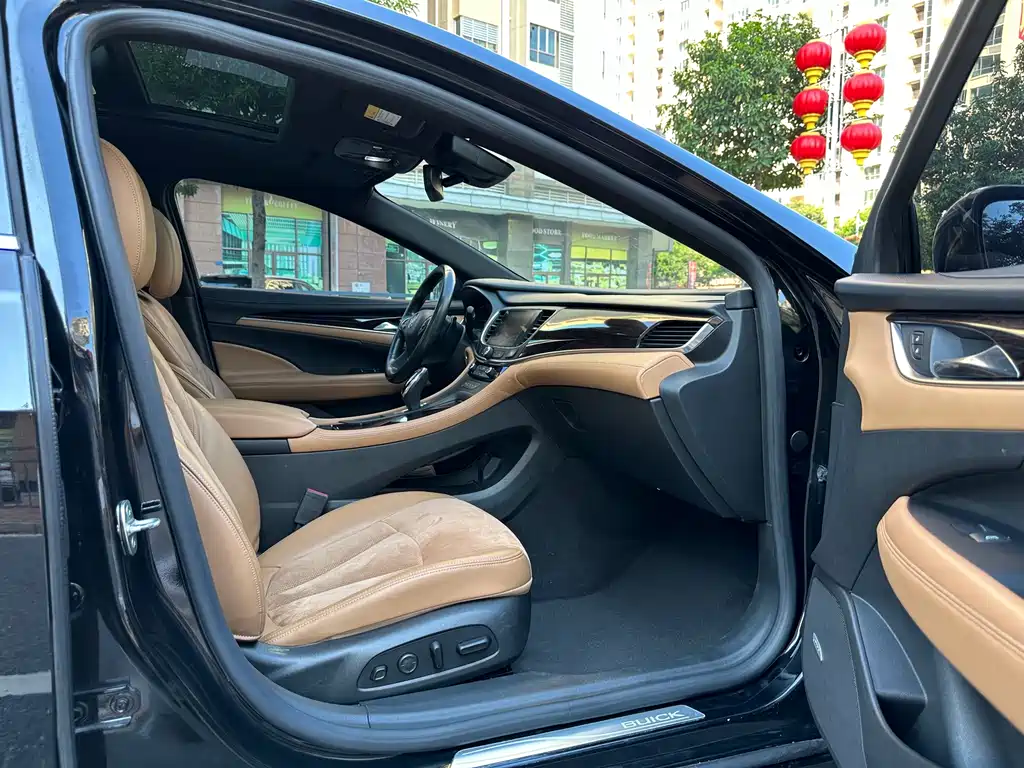 Buick LaCrosse — миниатюра 13