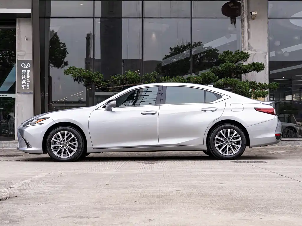 Lexus ES — фотографии объявления, Фото 5