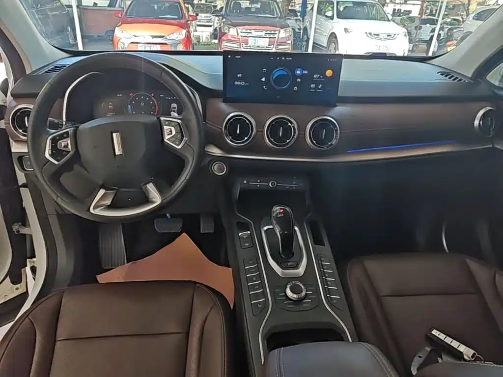 Wey Wey VV6 — миниатюра 10