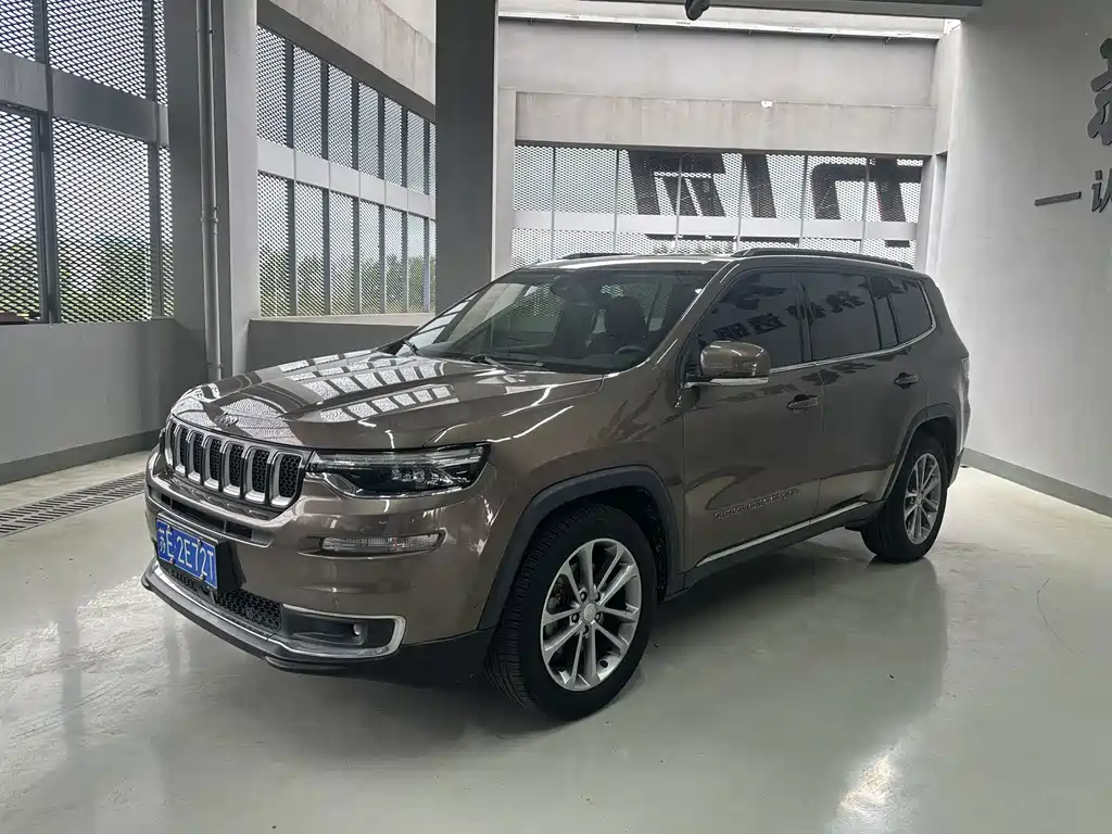 Jeep Grand Commander