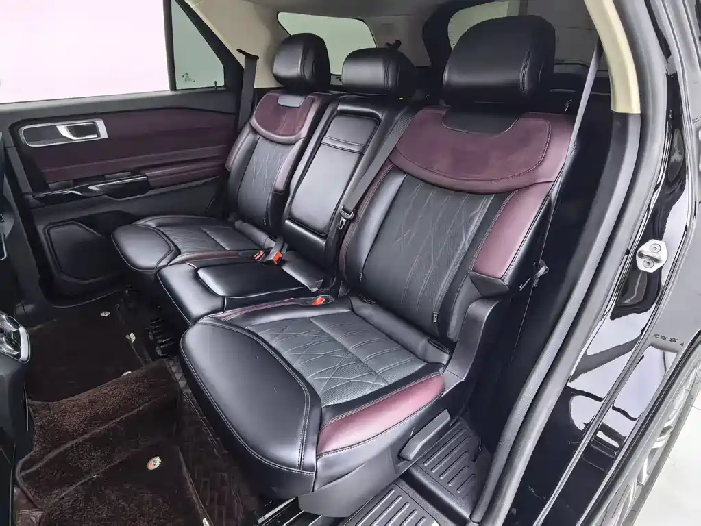 Ford Explorer — миниатюра 16