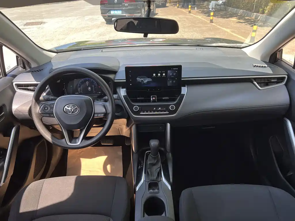 Toyota Frontlander — миниатюра 7