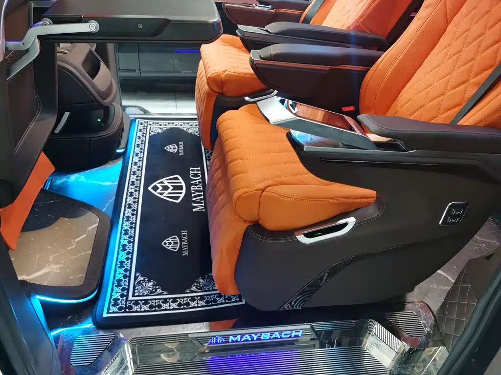 Mercedes-Benz Vito 2021 2.0T 7 мест