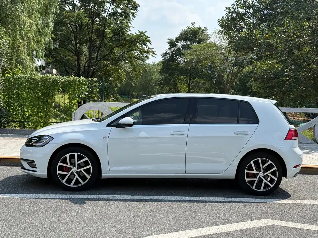 Volkswagen Golf — миниатюра 2
