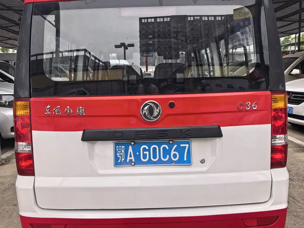 DFSK C36 — миниатюра 4