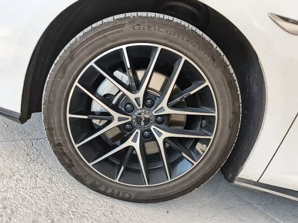 BYD Seal — миниатюра 23