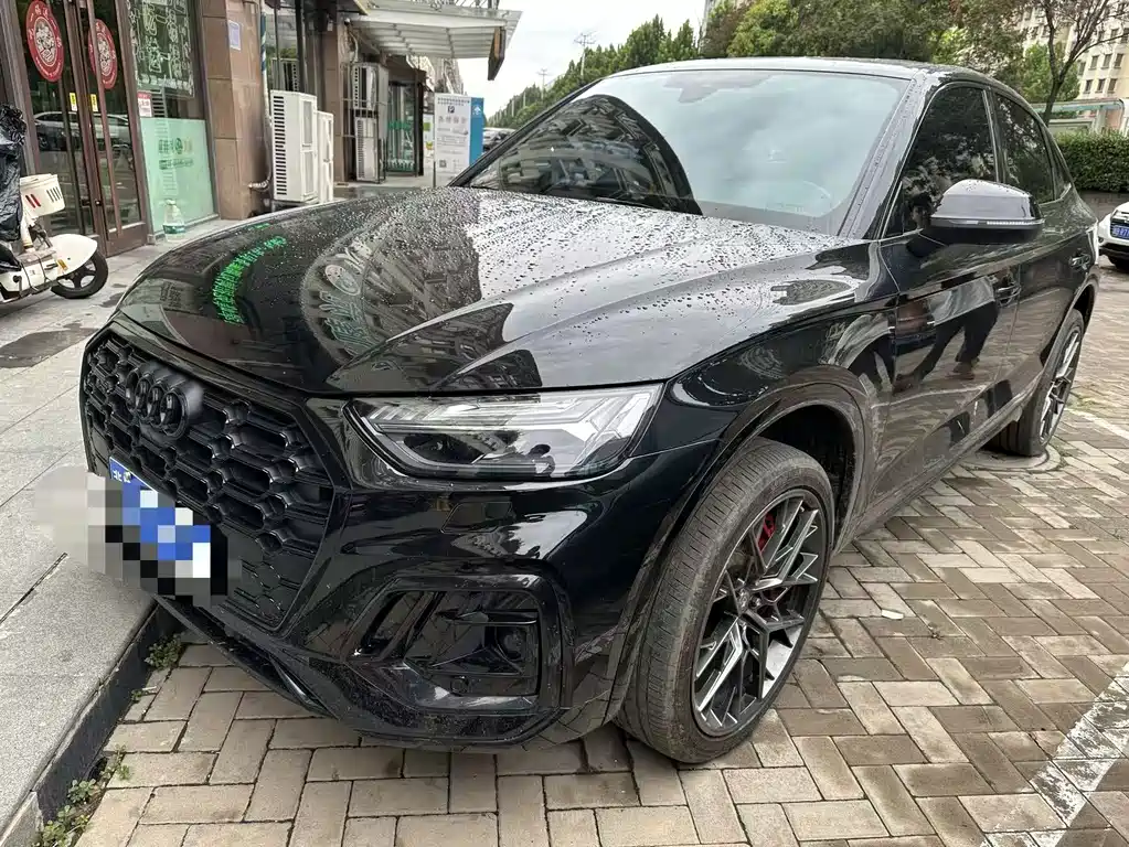 Audi Q5L Sportback
