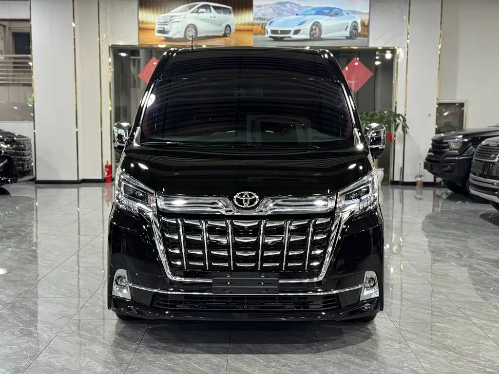 Toyota Hiace — миниатюра 2